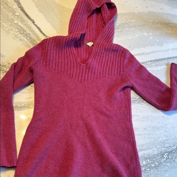 J. Crew Sweaters - J Crew Pink V-Neck Sweater with Ribbed Knit 100% wool